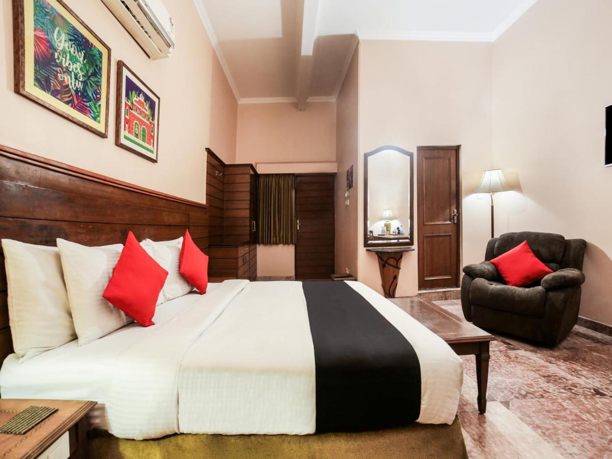 Capital O 10953 Dayal Lodge - A Boutique Hotel Agra  Bagian luar foto