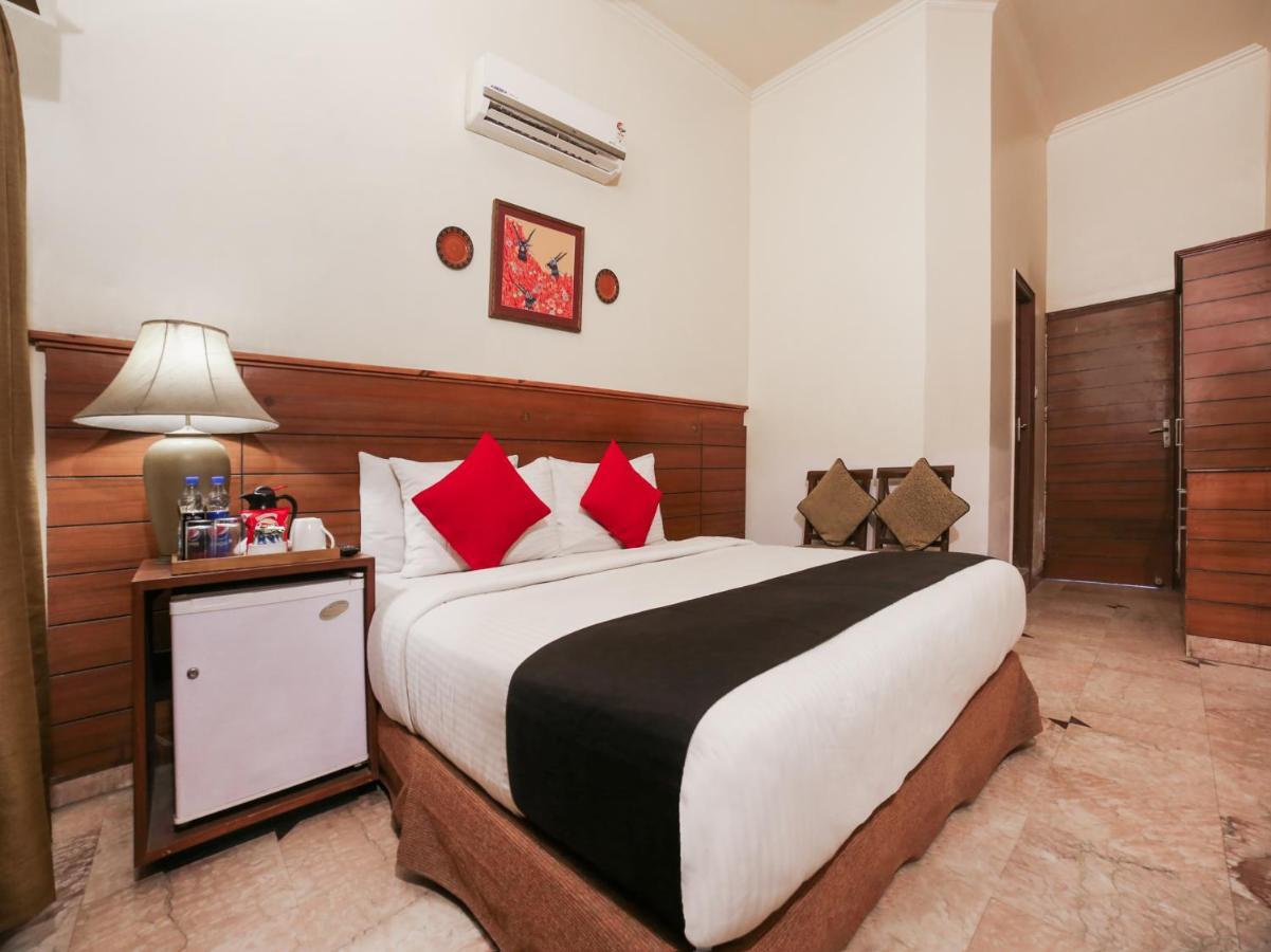 Capital O 10953 Dayal Lodge - A Boutique Hotel Agra  Bagian luar foto