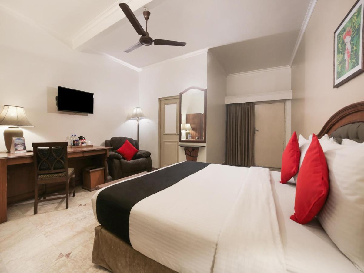 Capital O 10953 Dayal Lodge - A Boutique Hotel Agra  Bagian luar foto